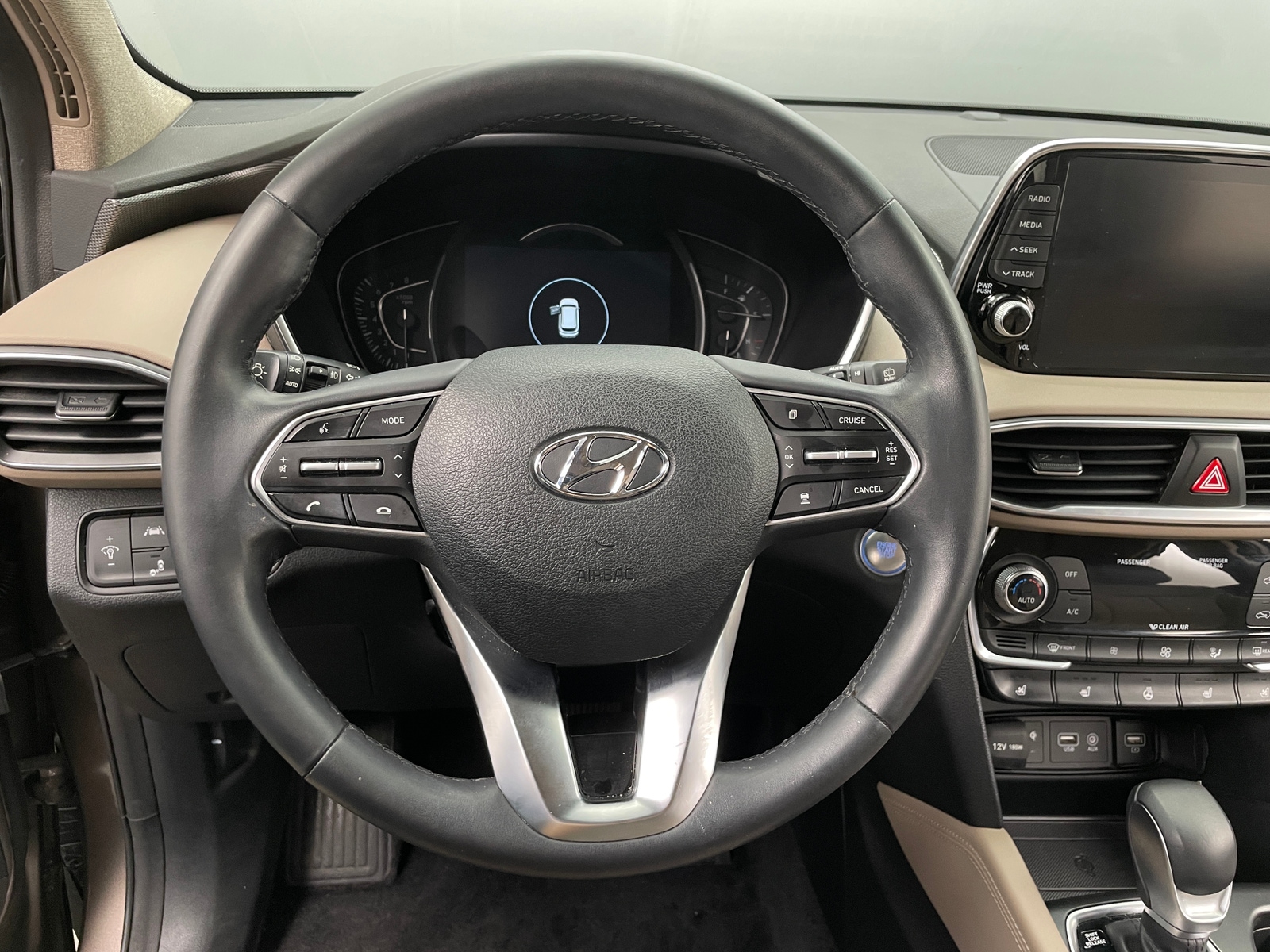 Thumbnail: 2019 Hyundai Santa Fe - 4
