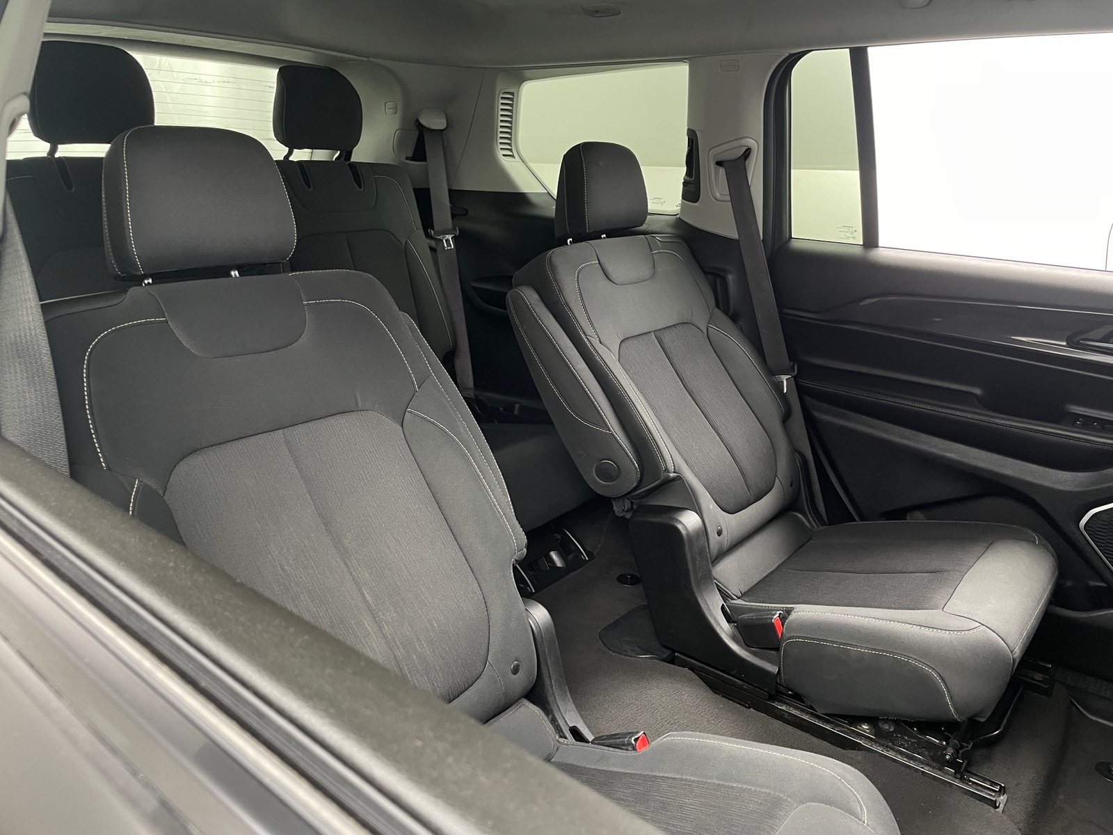 Thumbnail: 2021 Jeep Grand Cherokee L - 6