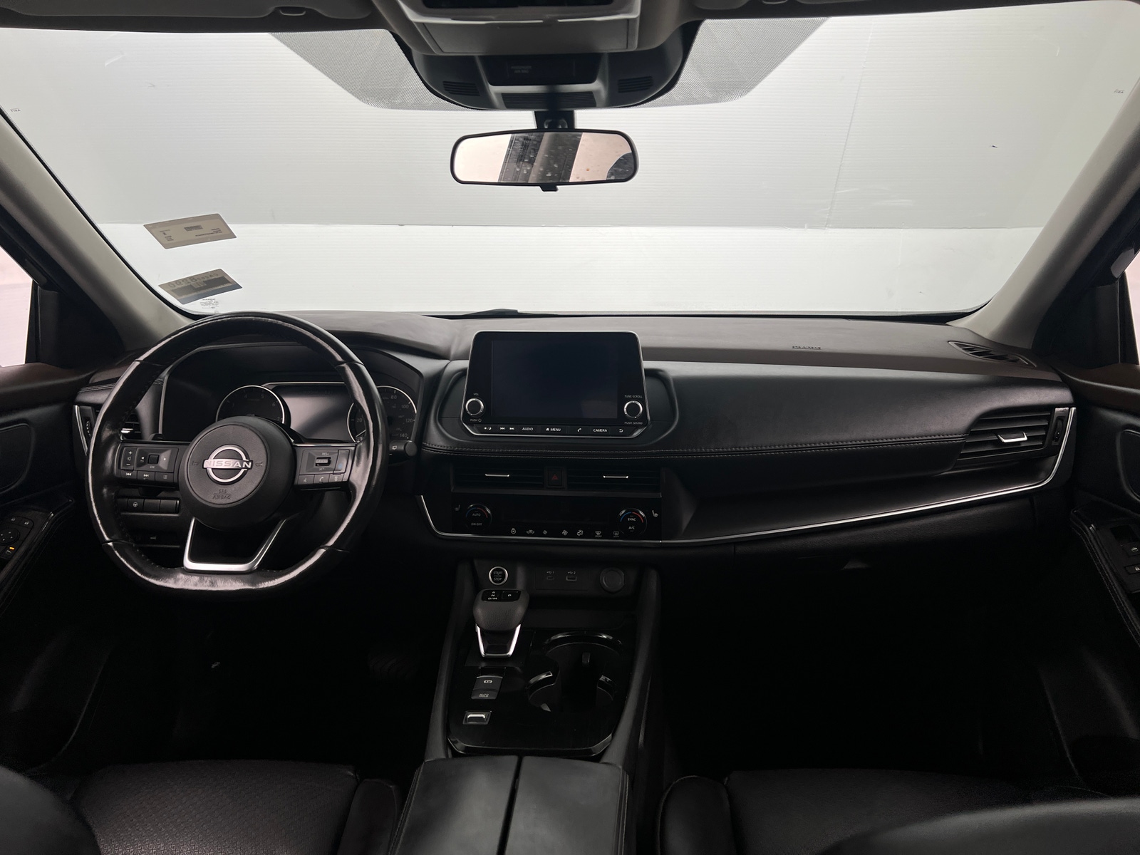 Thumbnail: 2023 Nissan Rogue - 3