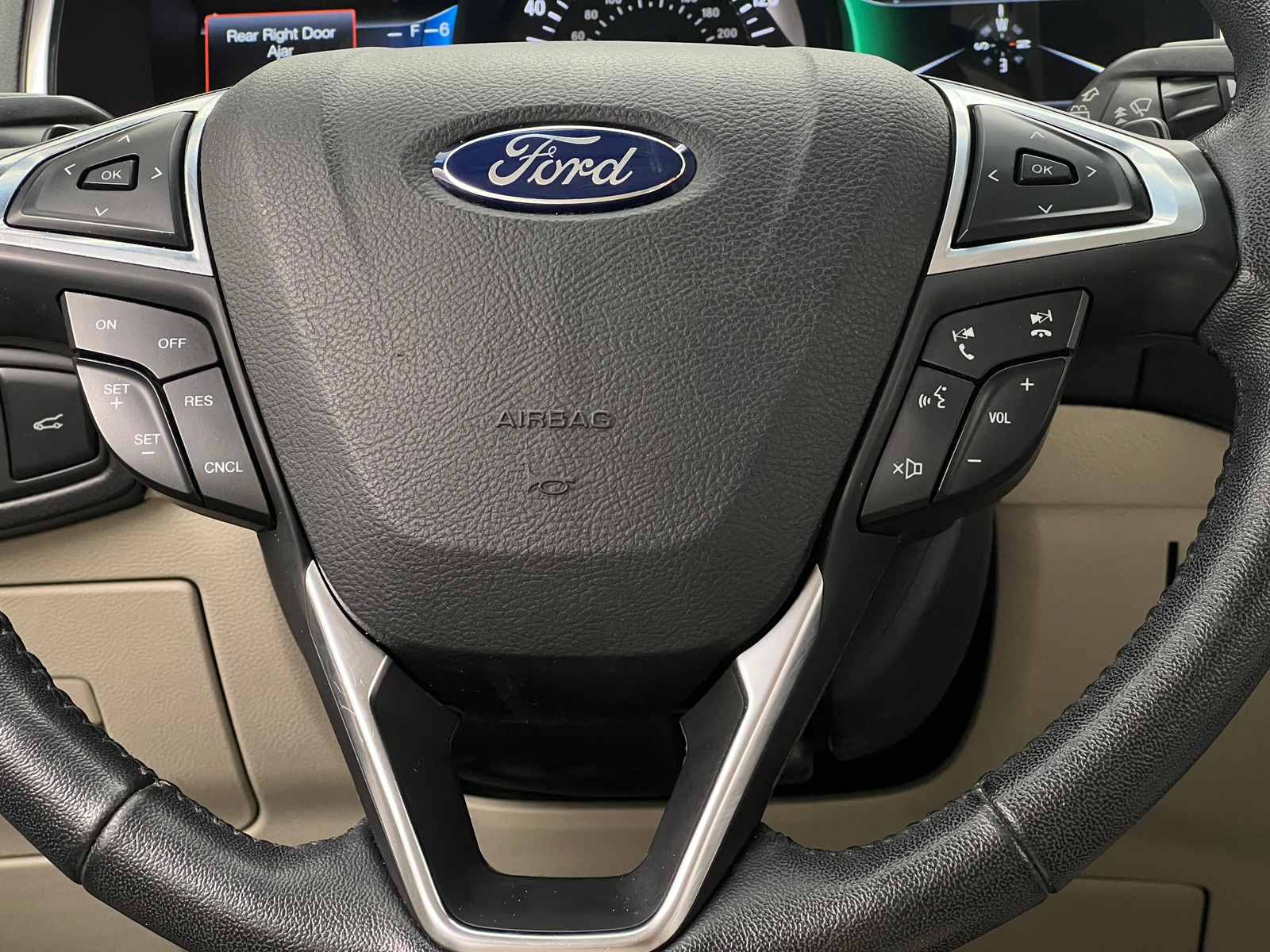 Thumbnail: 2017 Ford Edge - 4