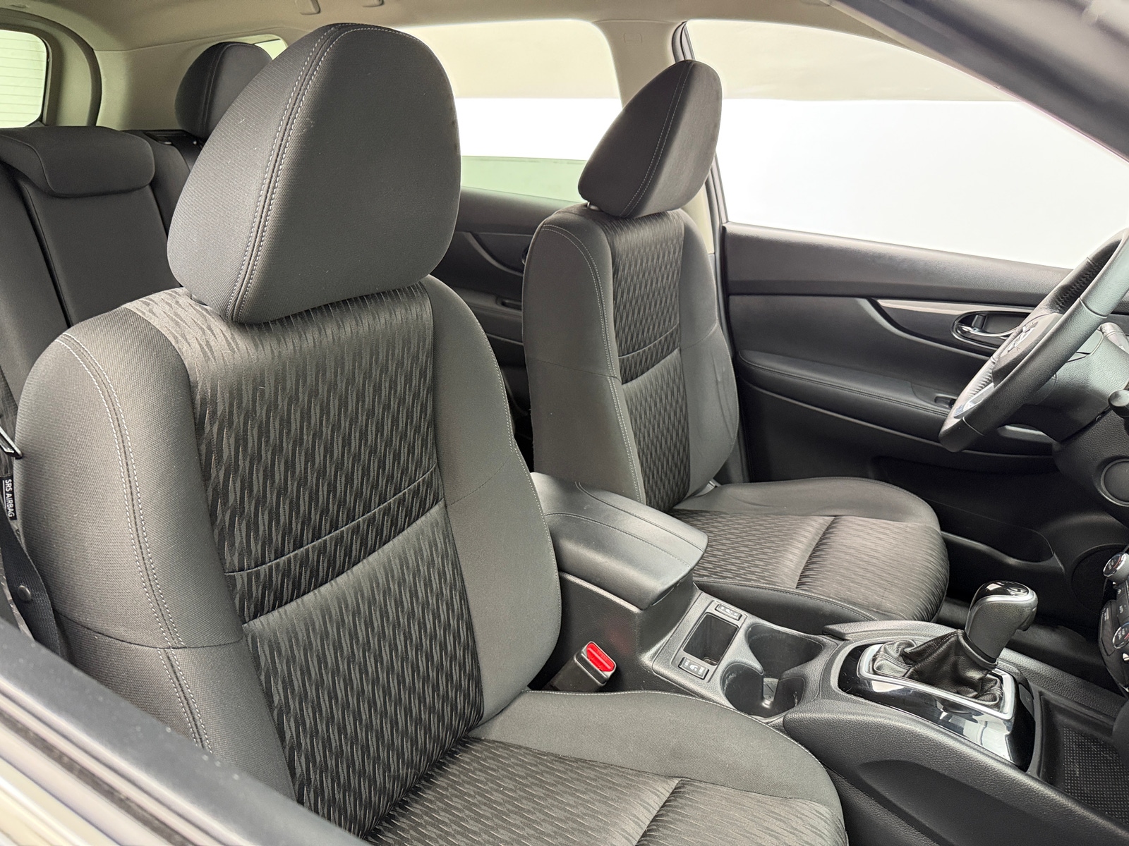 Thumbnail: 2019 Nissan Rogue - 2