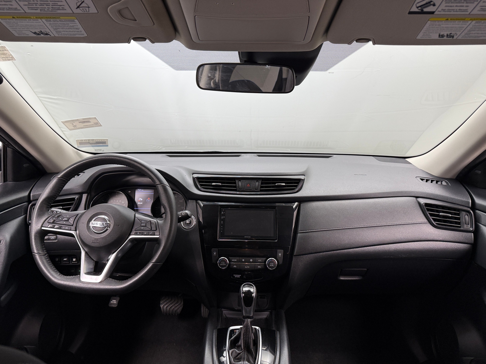 Thumbnail: 2019 Nissan Rogue - 3