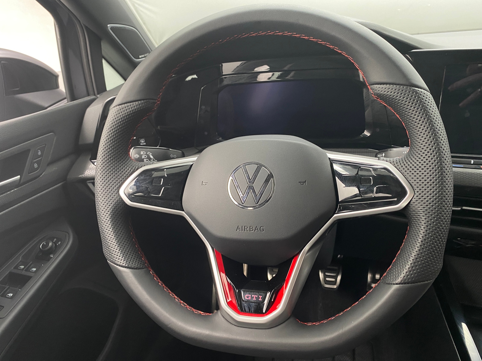 Thumbnail: 2024 Volkswagen Golf - 5