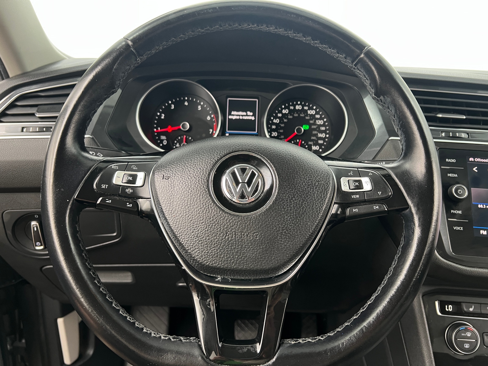 Thumbnail: 2019 Volkswagen Tiguan - 4