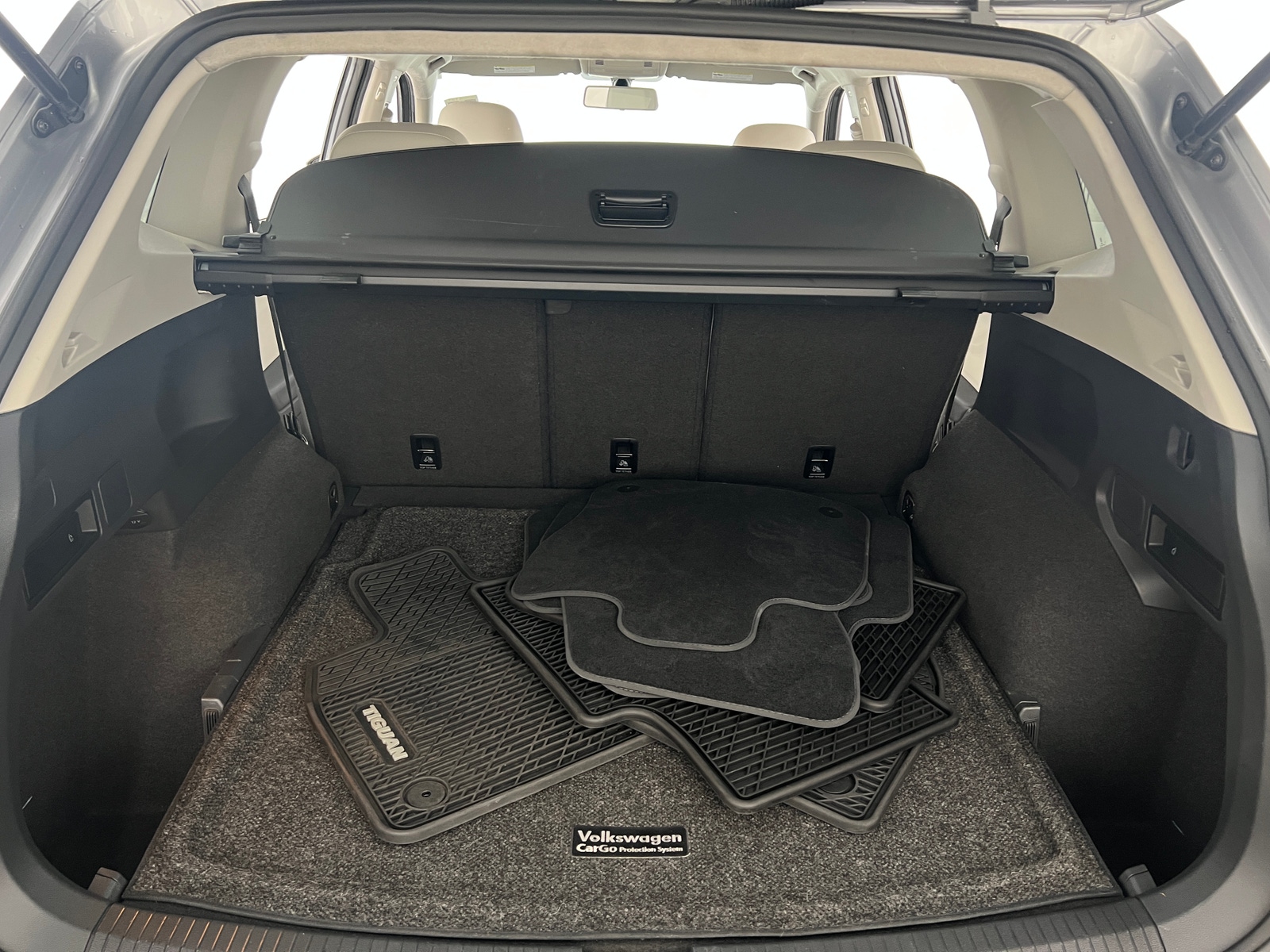 Thumbnail: 2019 Volkswagen Tiguan - 6