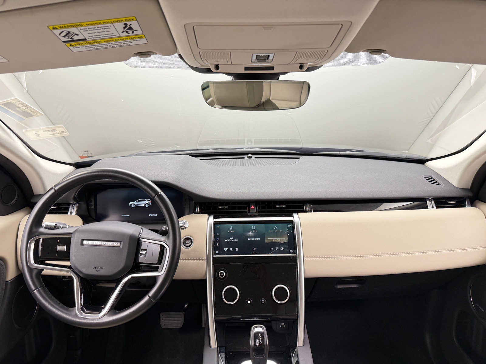Thumbnail: 2021 Land Rover Discovery Sport - 2