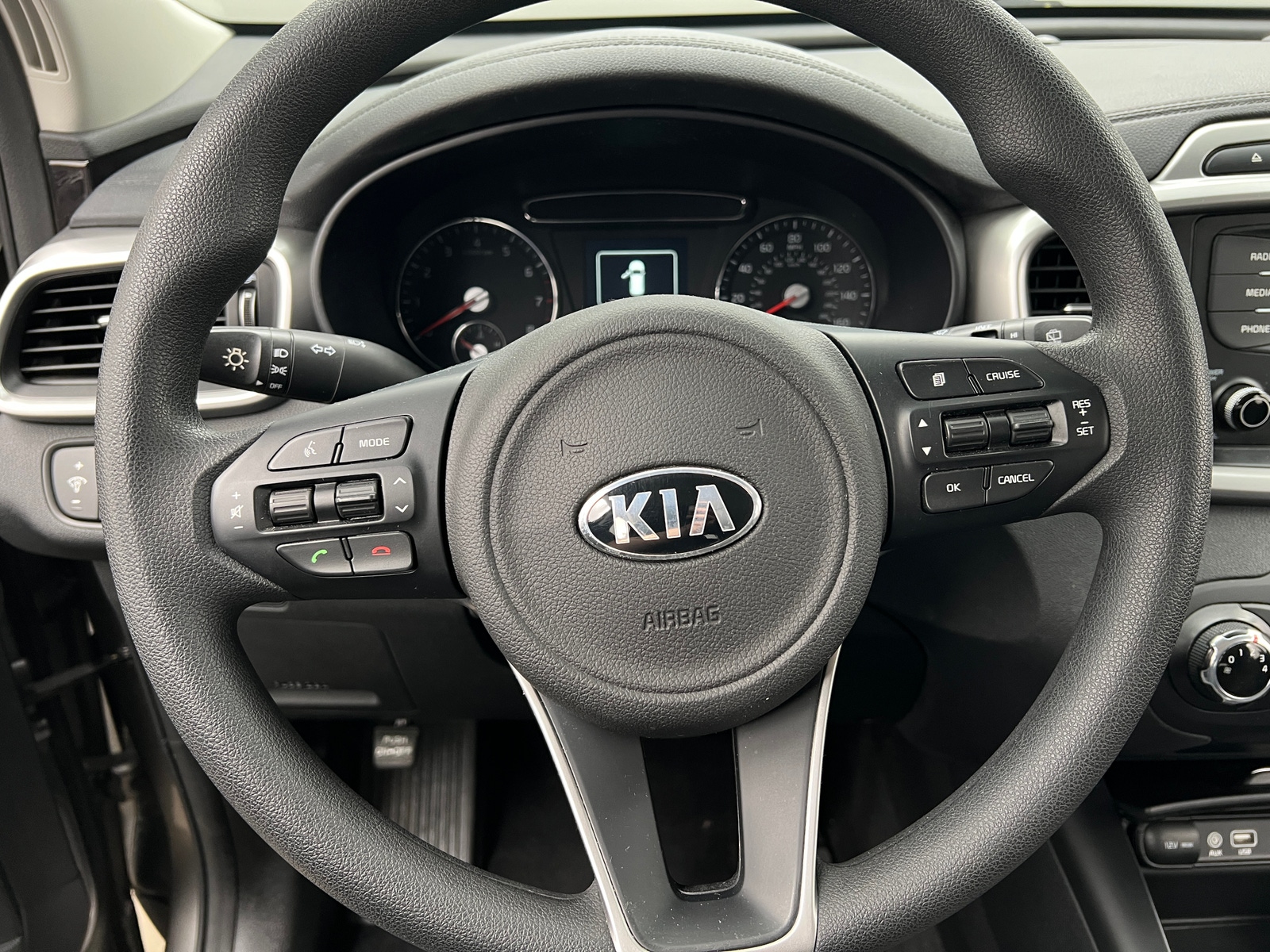 Thumbnail: 2017 Kia Sorento - 5