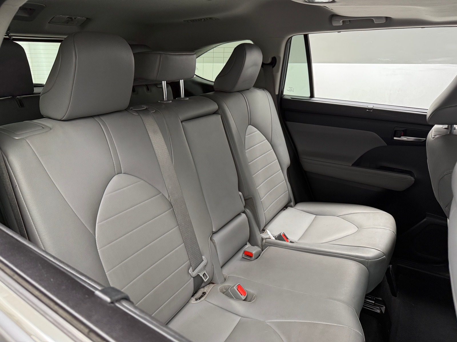 Thumbnail: 2020 Toyota Highlander - 5