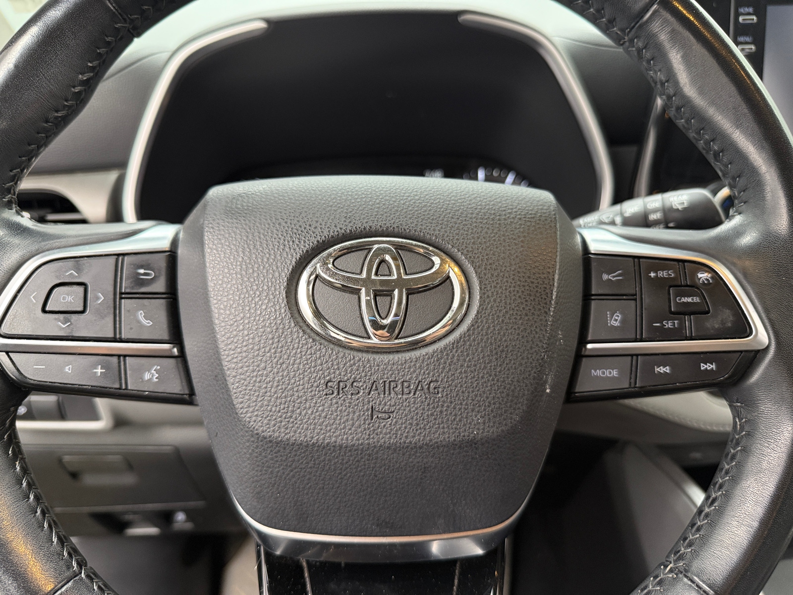 Thumbnail: 2020 Toyota Highlander - 4