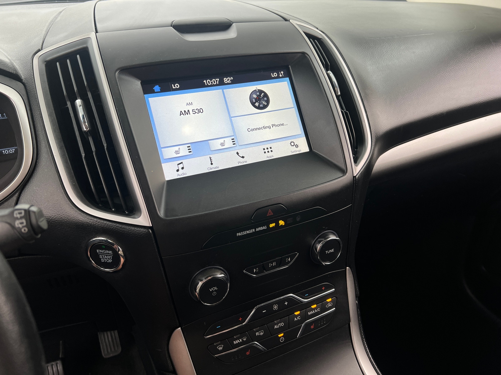 Thumbnail: 2019 Ford Edge - 4