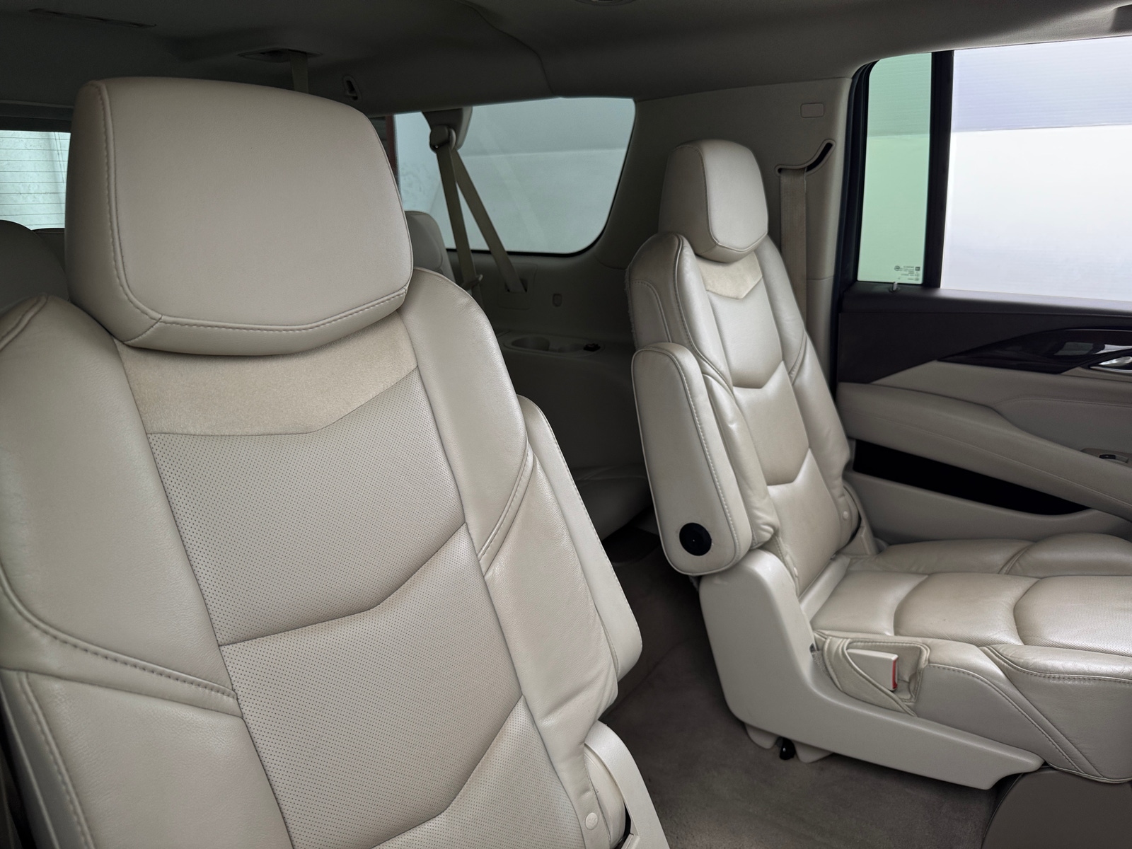 Thumbnail: 2017 Cadillac Escalade - 5