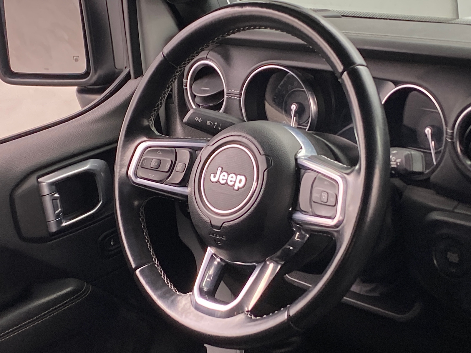 Thumbnail: 2022 Jeep Wrangler - 4