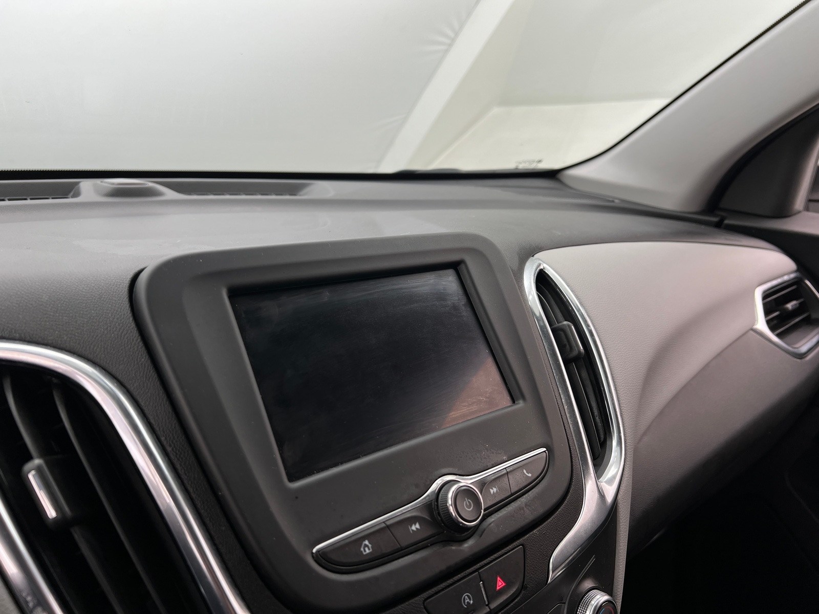 Thumbnail: 2023 Chevrolet Equinox - 4