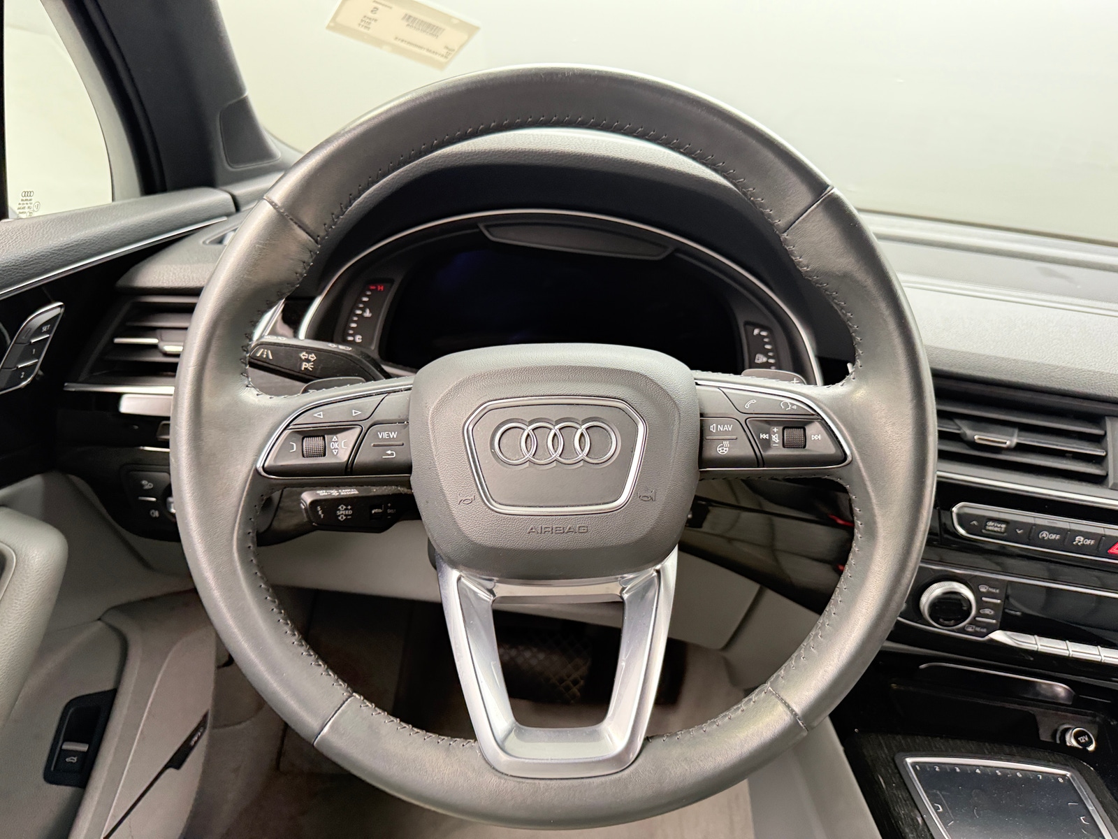 Thumbnail: 2017 Audi Q7 - 4