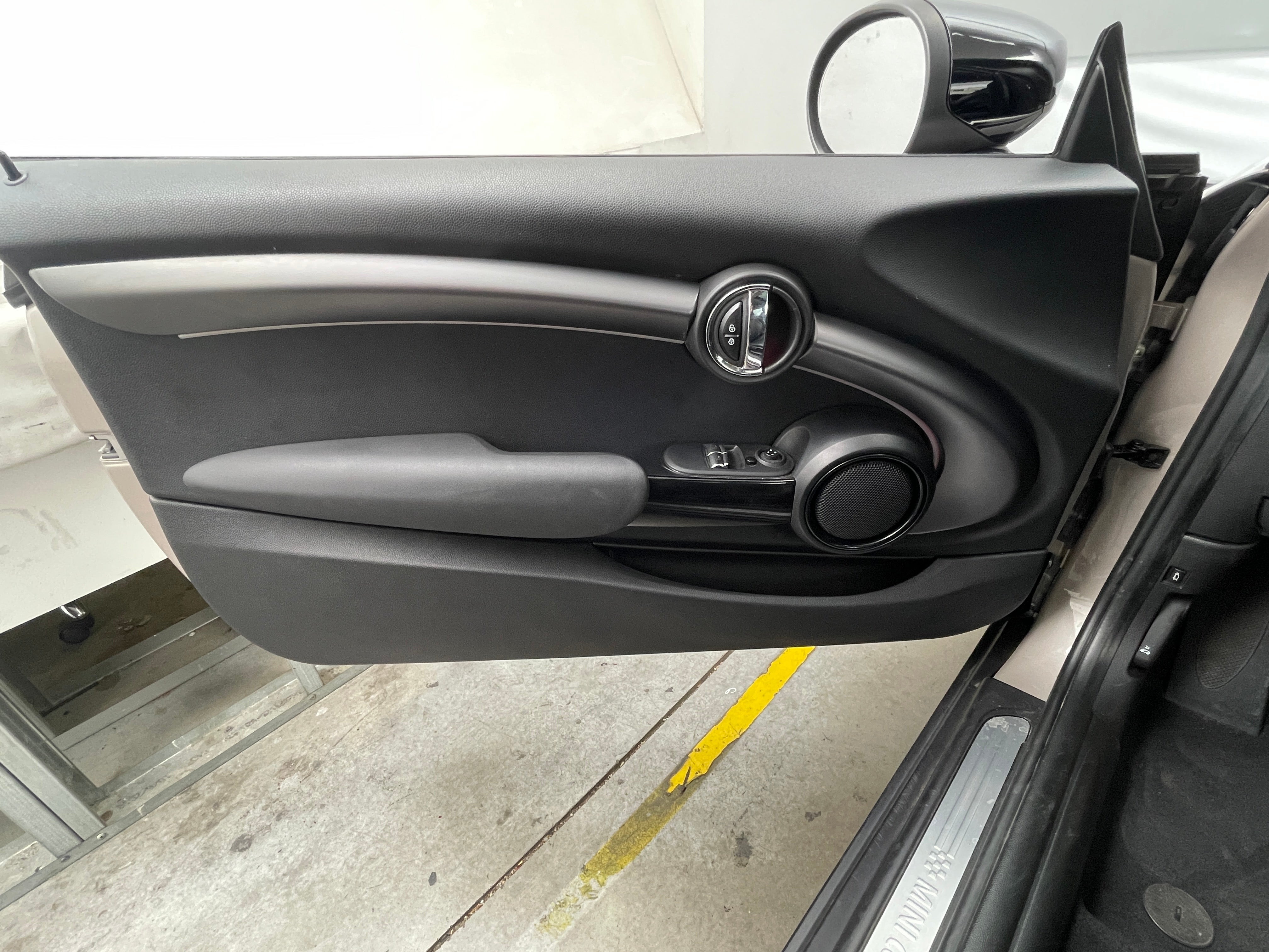 2023 MINI 3 Door