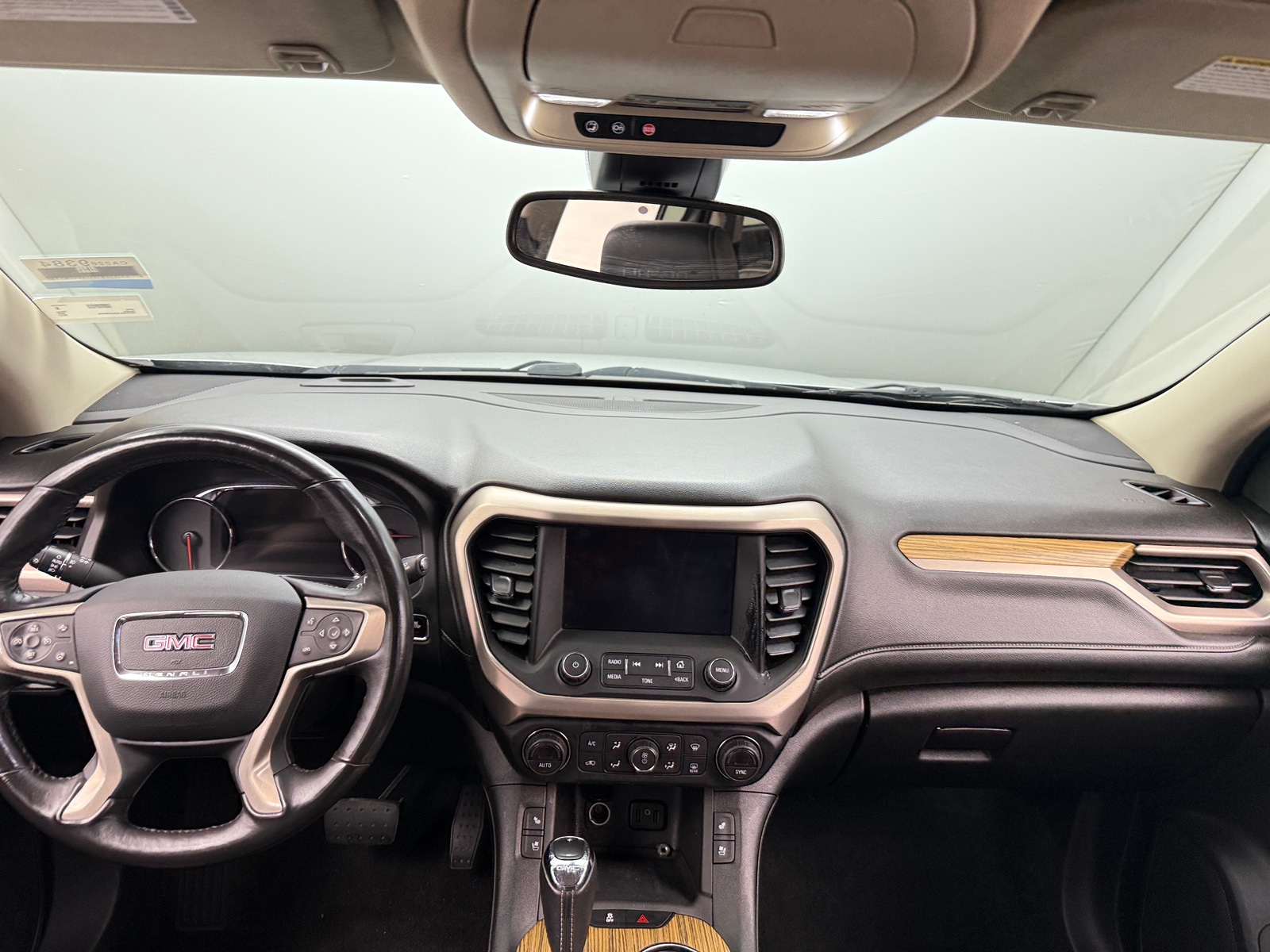 Thumbnail: 2017 GMC Acadia - 2