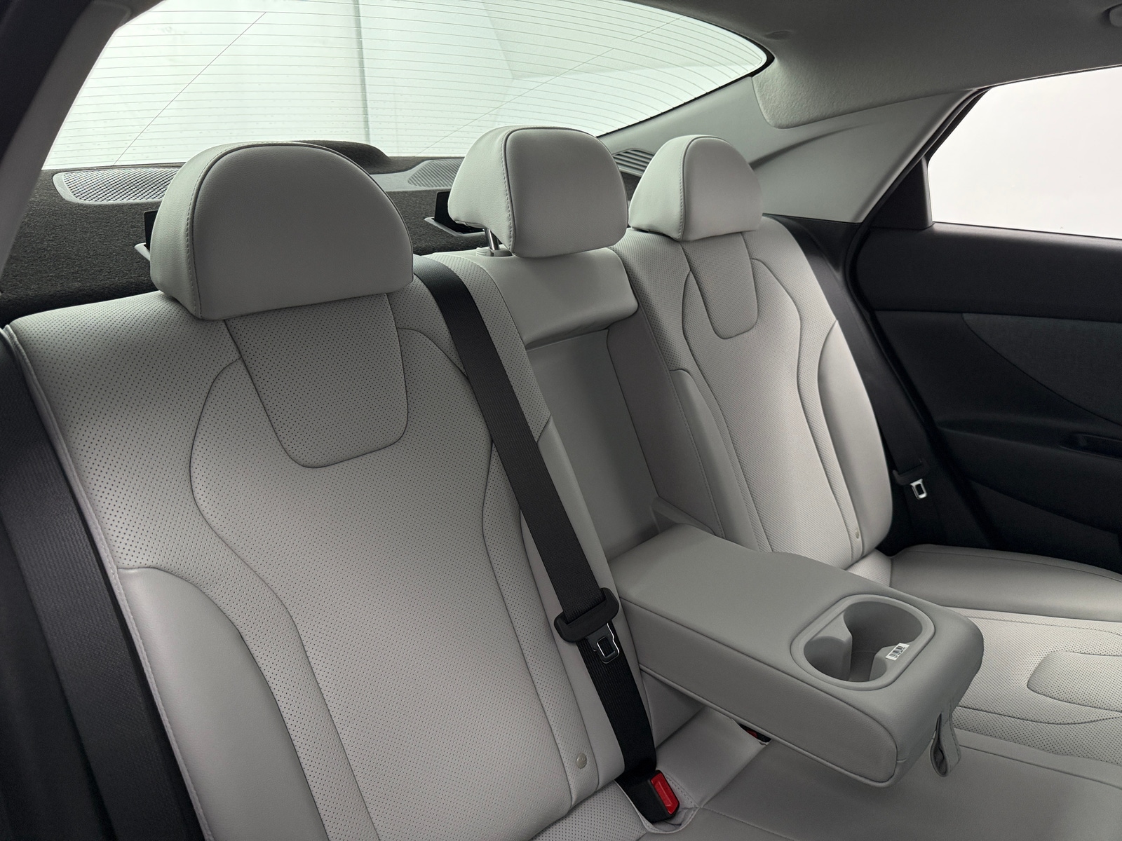 Thumbnail: 2023 Hyundai Elantra - 5