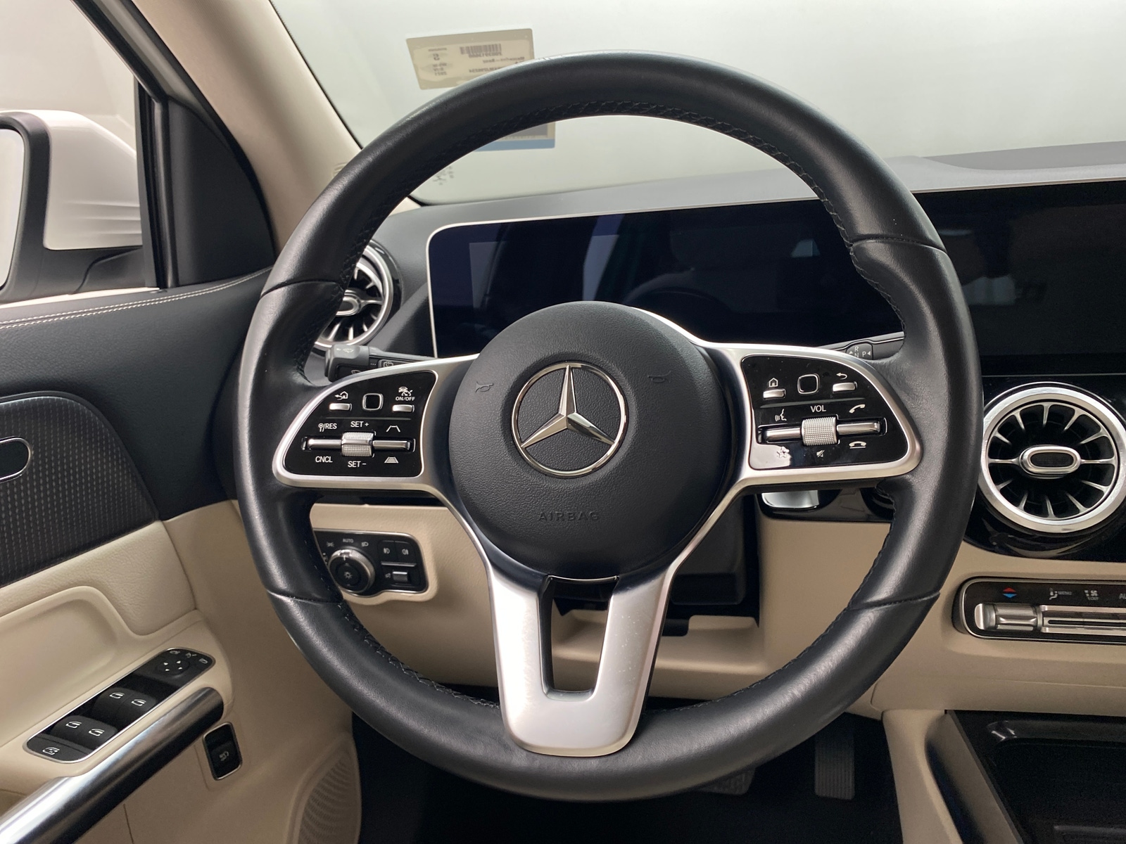 Thumbnail: 2021 Mercedes-Benz GLA - 4