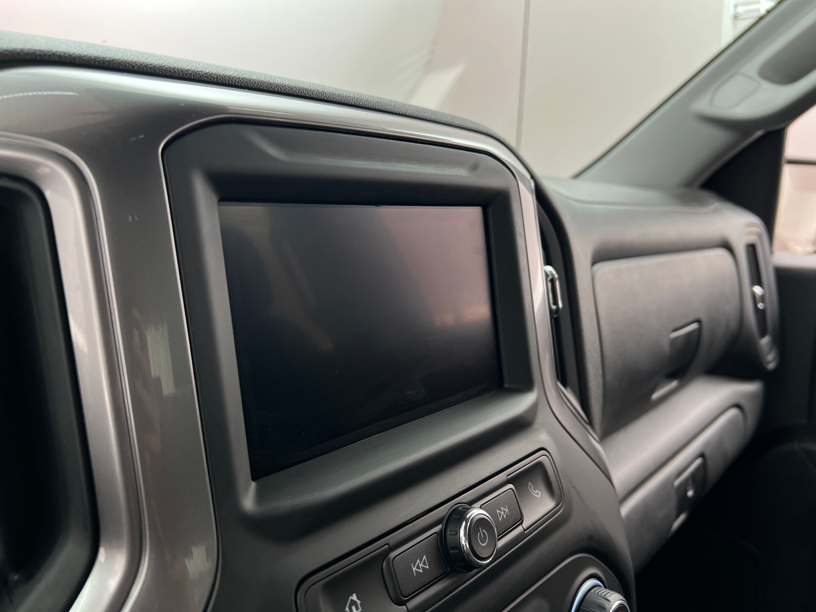 Thumbnail: 2024 Chevrolet Silverado 1500 - 4