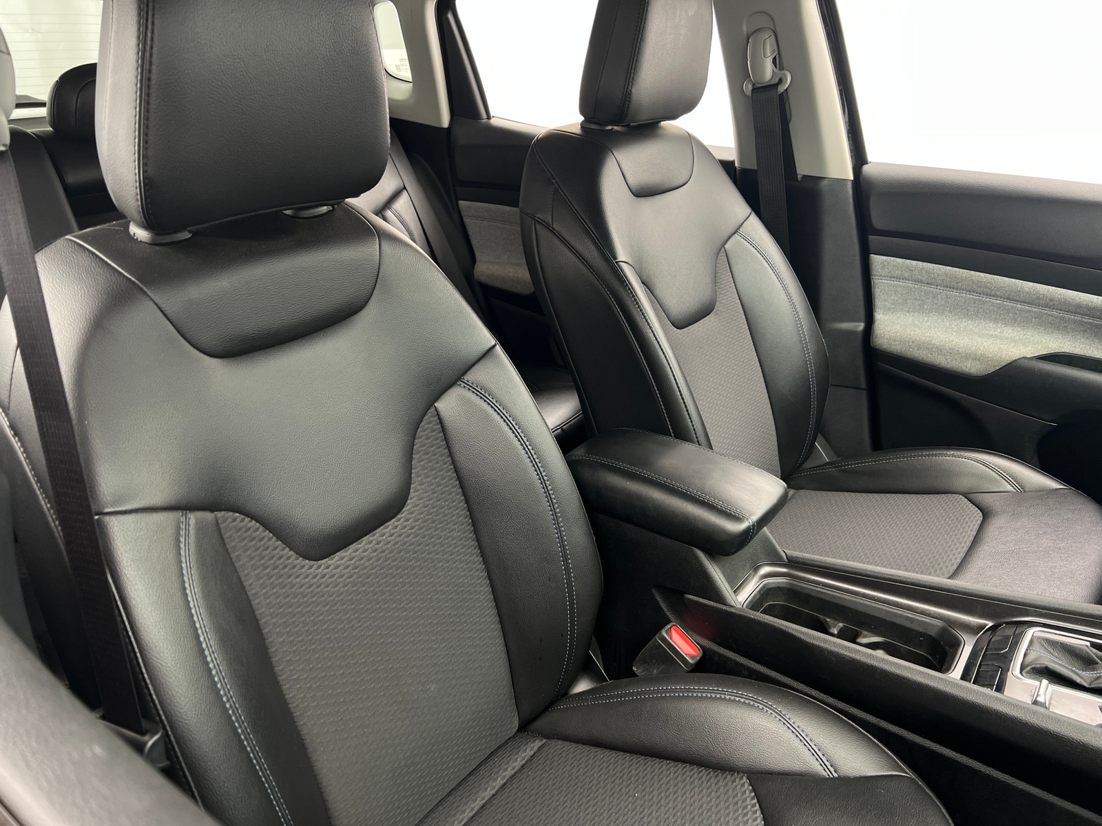 Thumbnail: 2022 Jeep Compass - 2