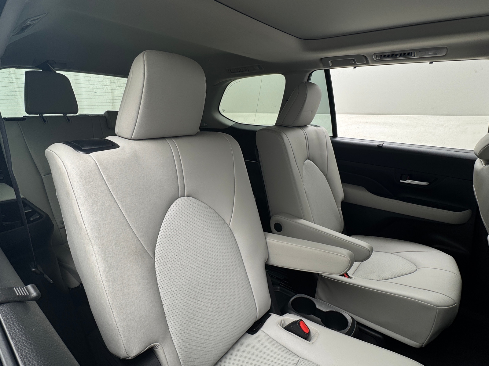 Thumbnail: 2024 Toyota Grand Highlander - 6