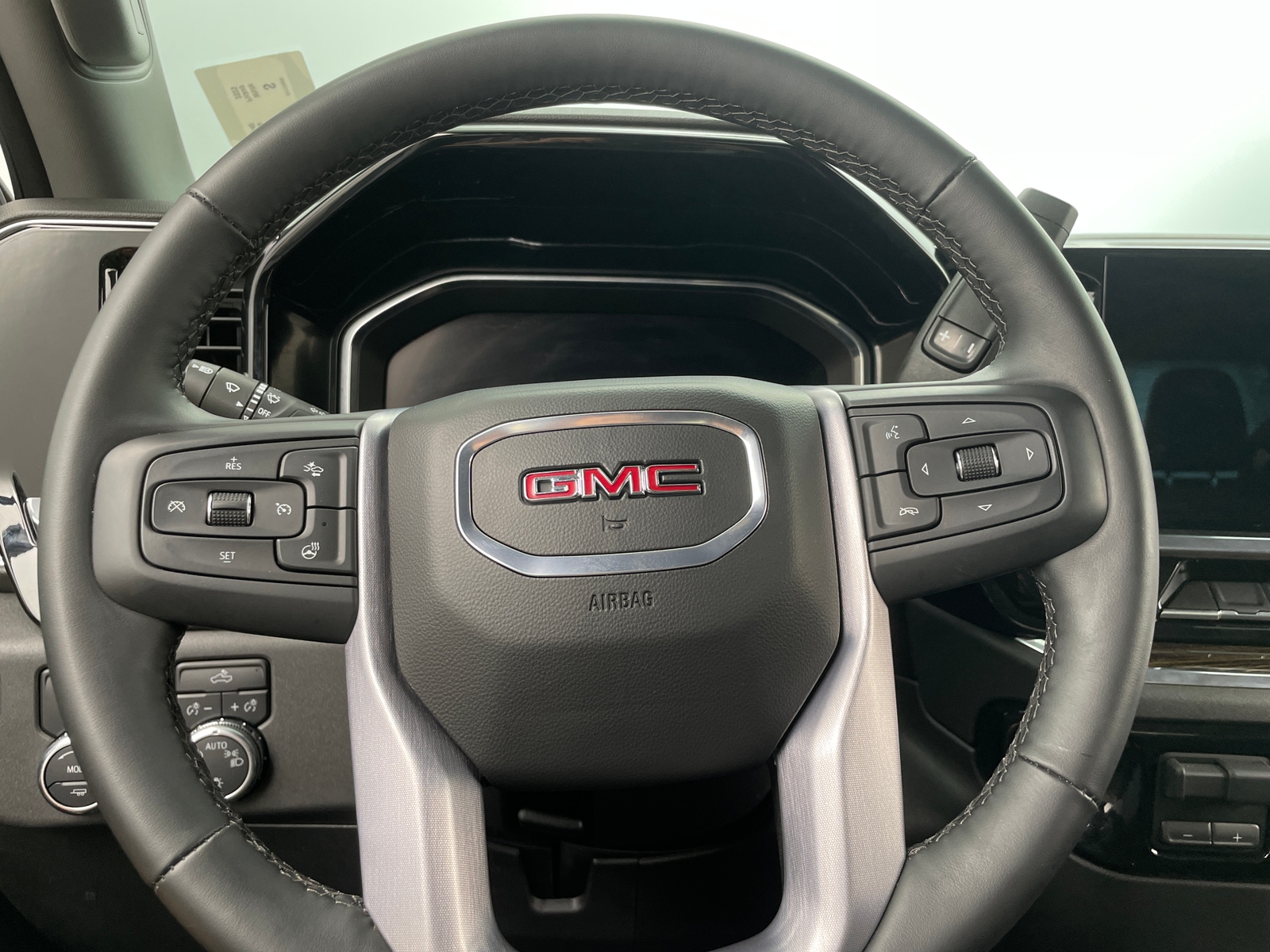 Thumbnail: 2025 GMC Sierra 1500 - 5