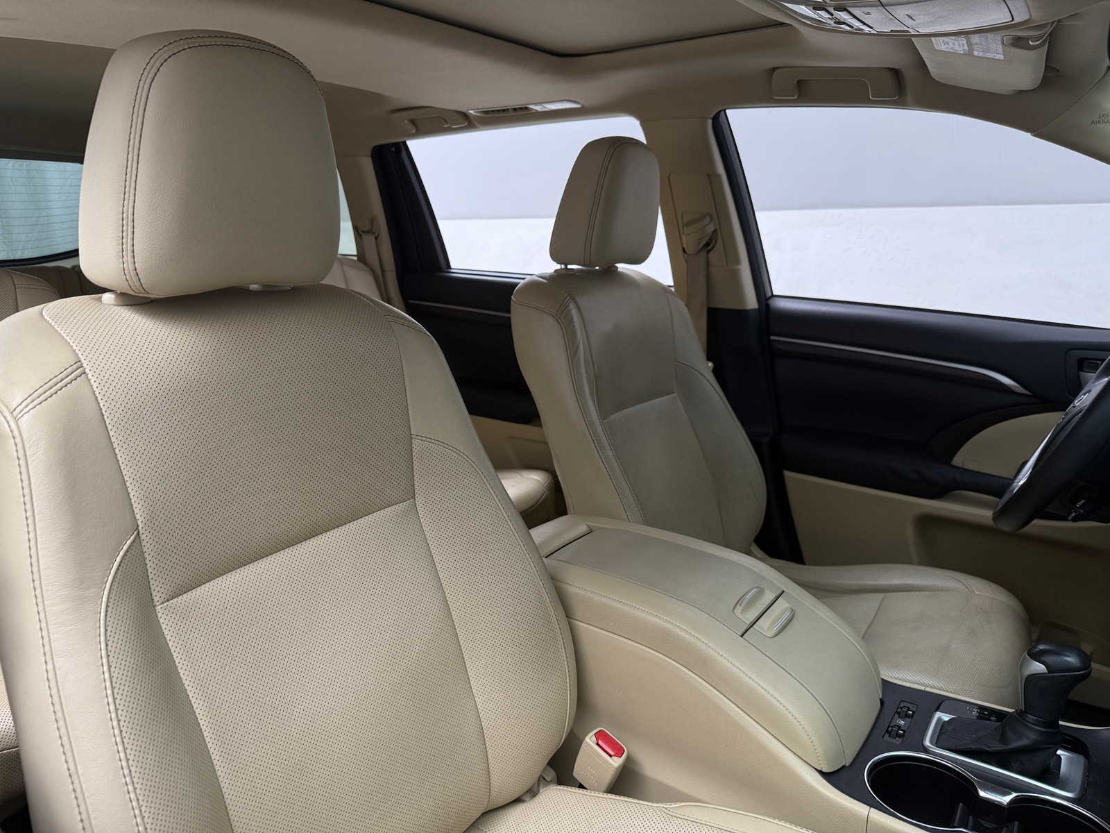 Thumbnail: 2015 Toyota Highlander - 2