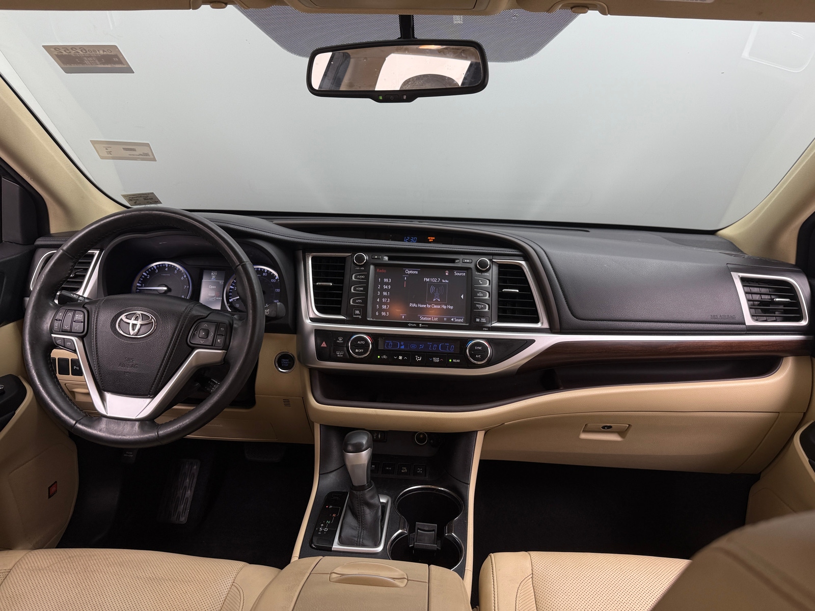 Thumbnail: 2015 Toyota Highlander - 3