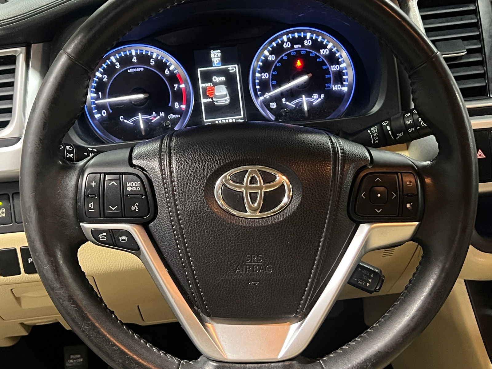 Thumbnail: 2015 Toyota Highlander - 5
