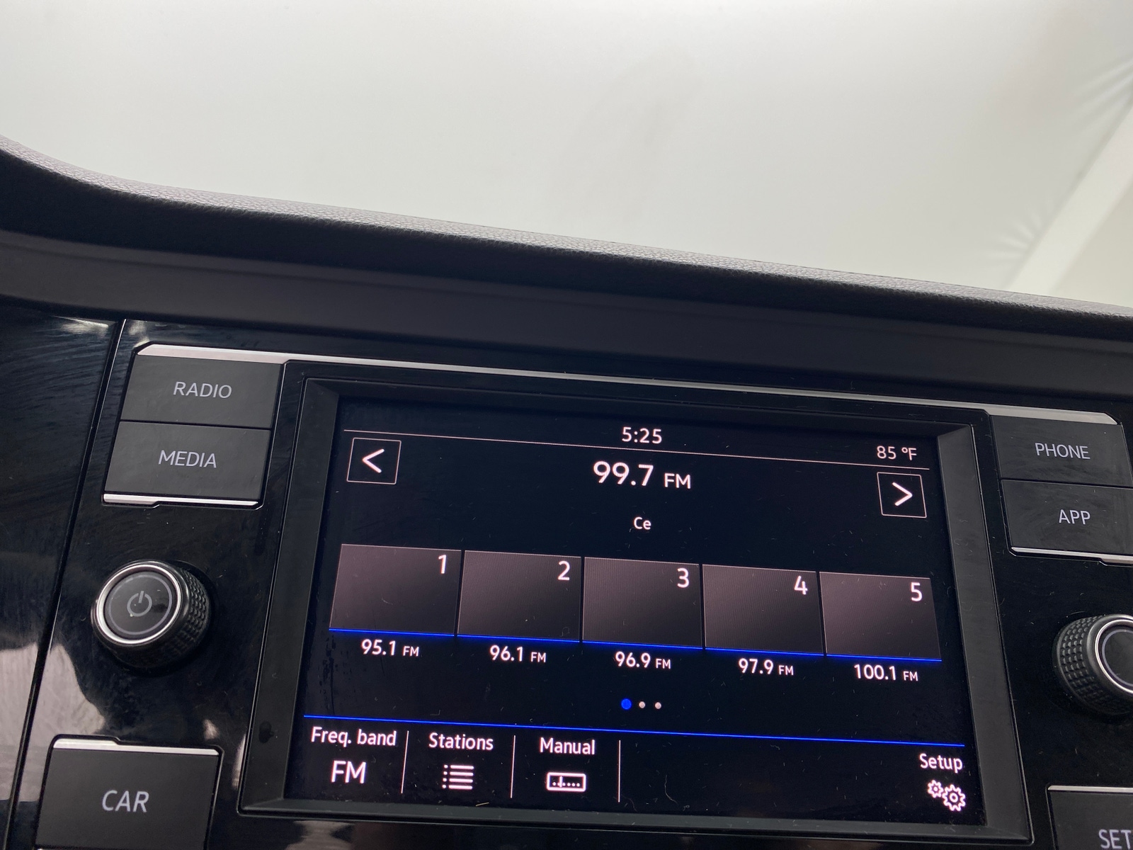 Thumbnail: 2019 Volkswagen Jetta - 3