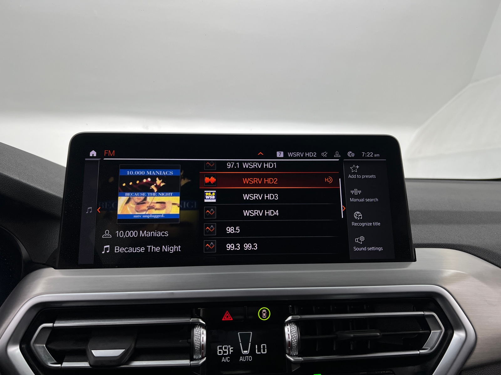 Thumbnail: 2022 BMW X3 - 3