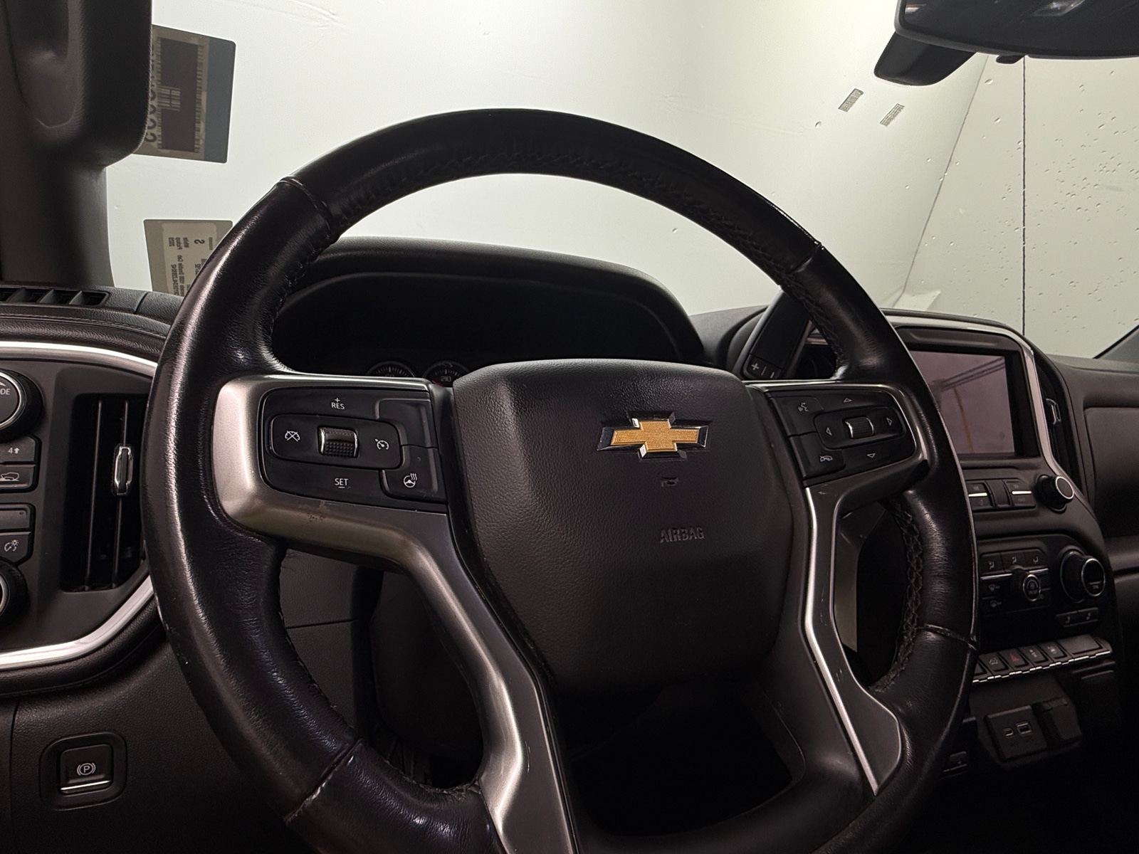 Thumbnail: 2020 Chevrolet Silverado 1500 - 5