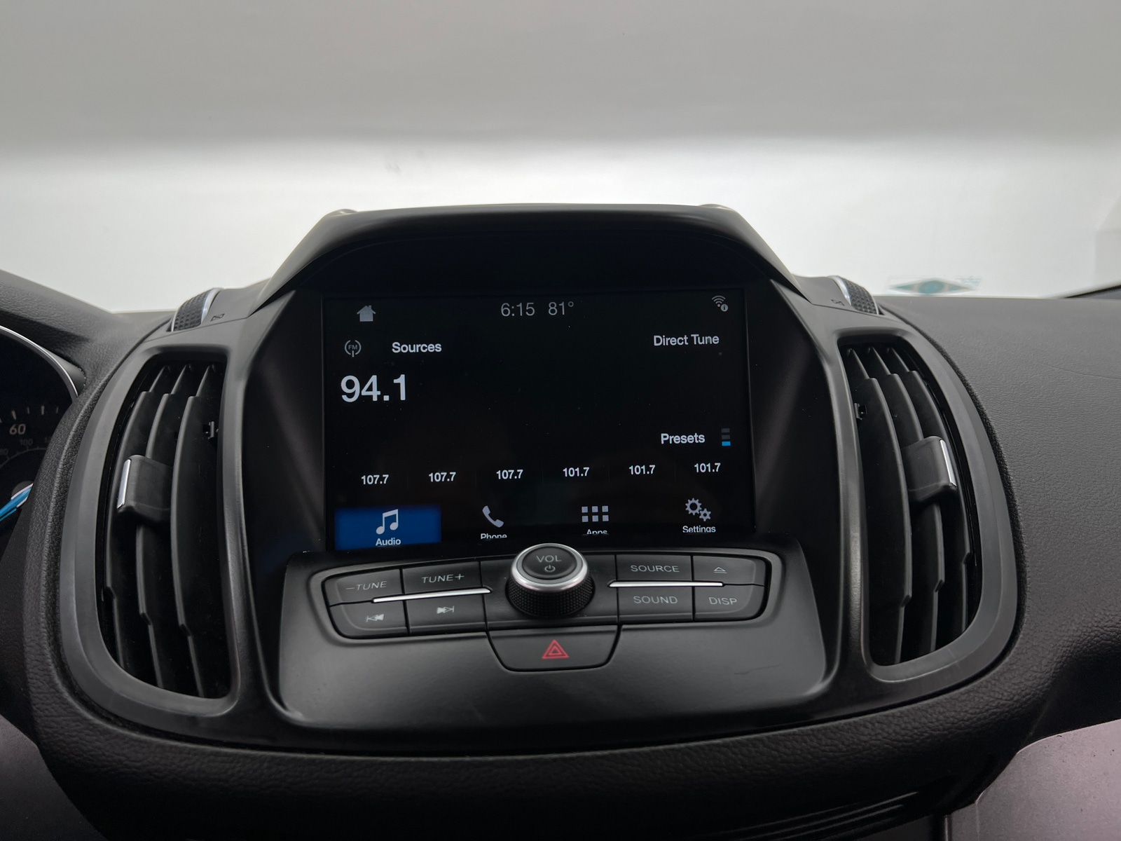 Thumbnail: 2017 Ford Escape - 4