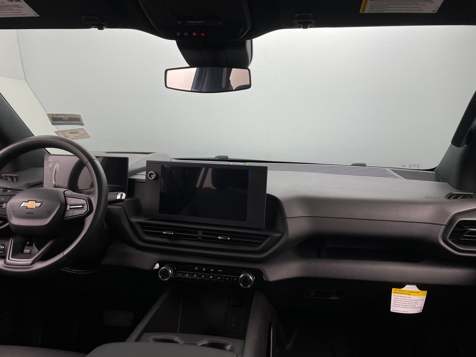 Thumbnail: 2024 Chevrolet Silverado EV - 2