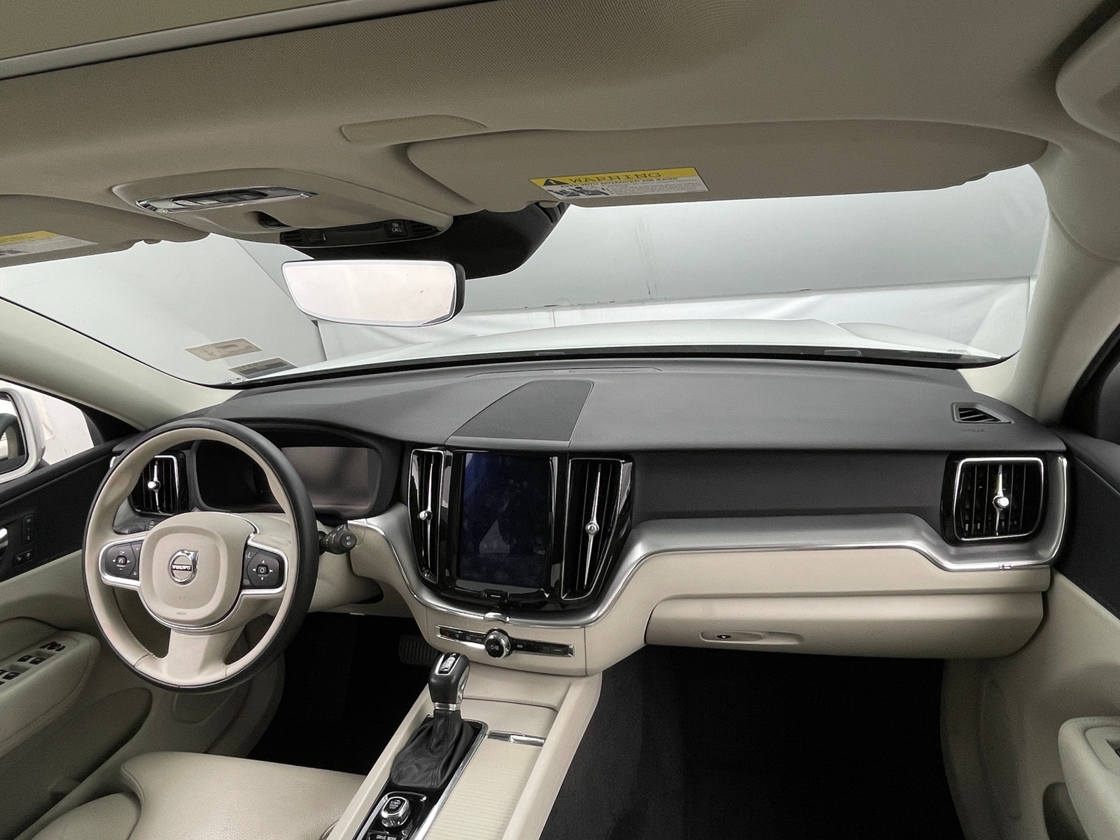 Thumbnail: 2019 Volvo XC60 - 2
