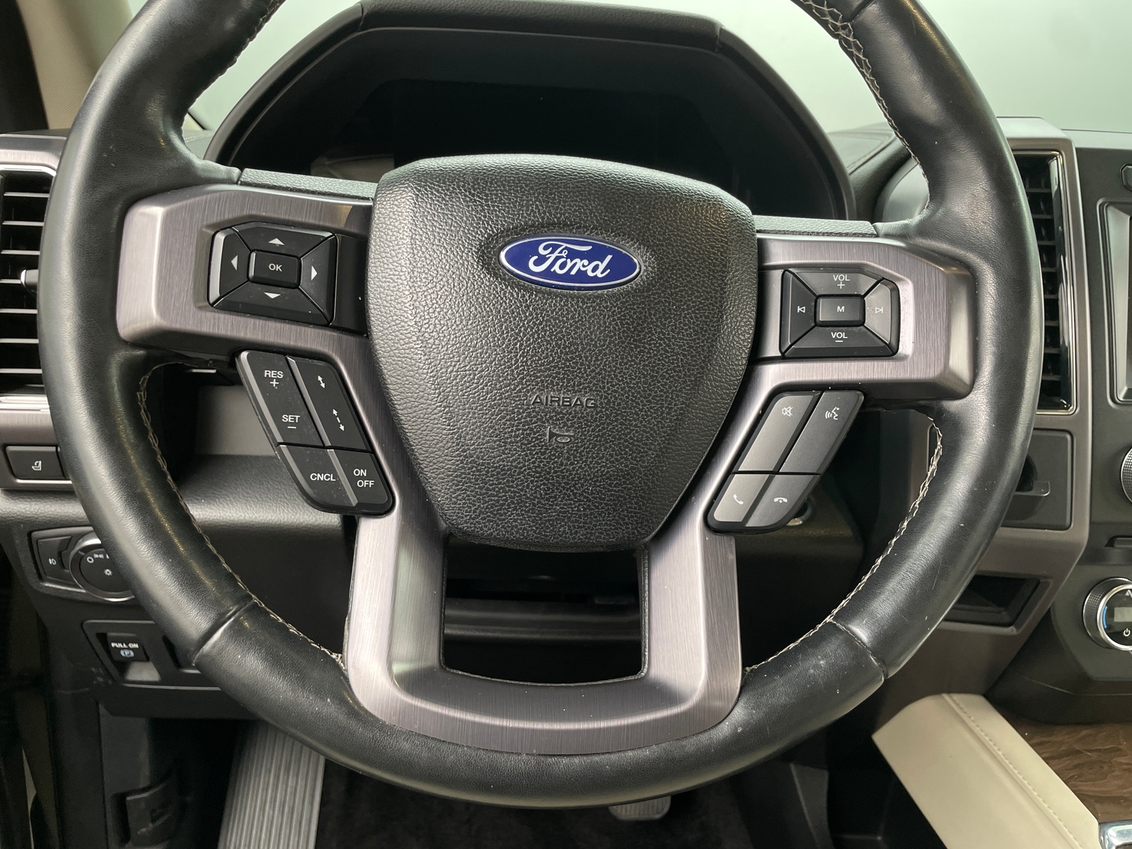 Thumbnail: 2018 Ford Expedition - 4