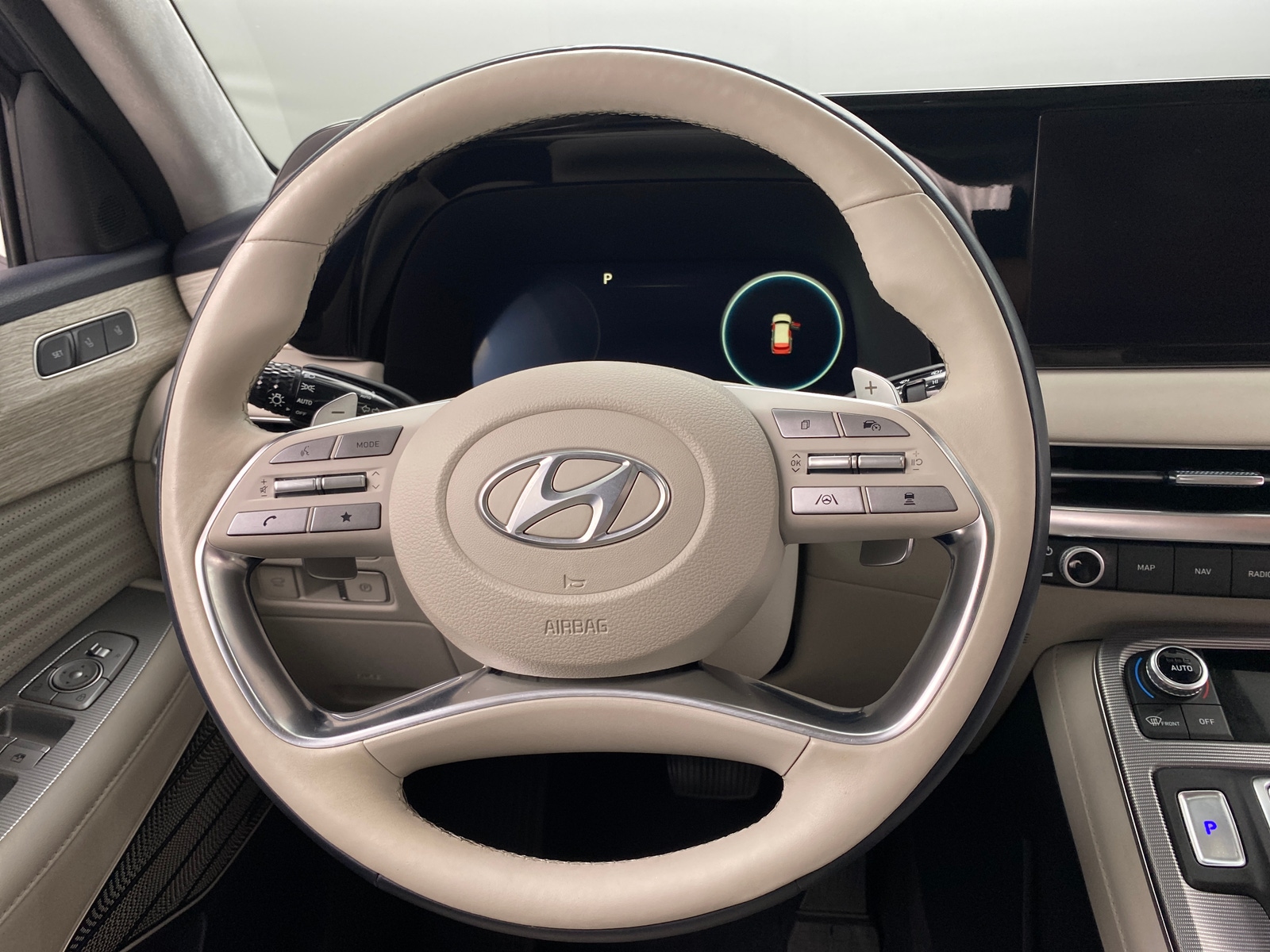 Thumbnail: 2023 Hyundai Palisade - 4