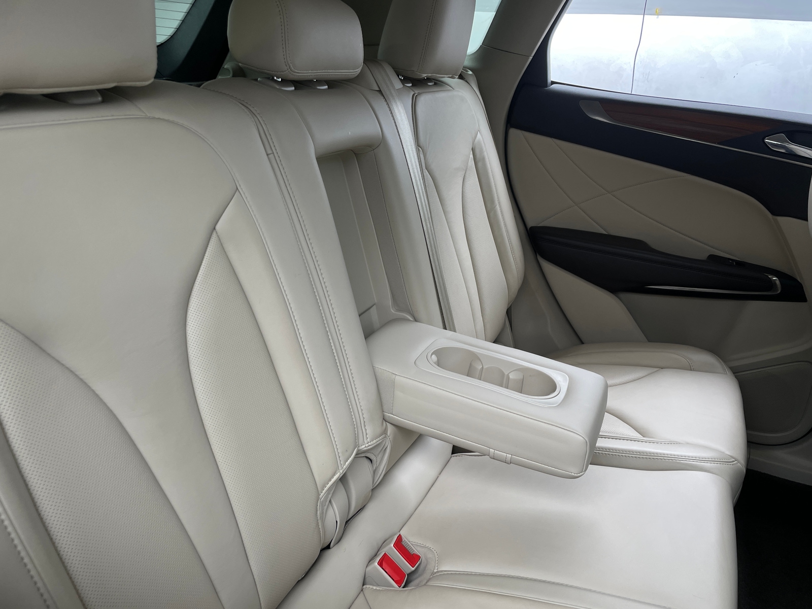Thumbnail: 2017 Lincoln MKC - 5
