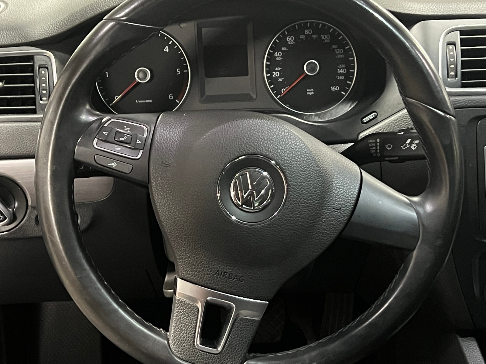 Thumbnail: 2014 Volkswagen Jetta - 5