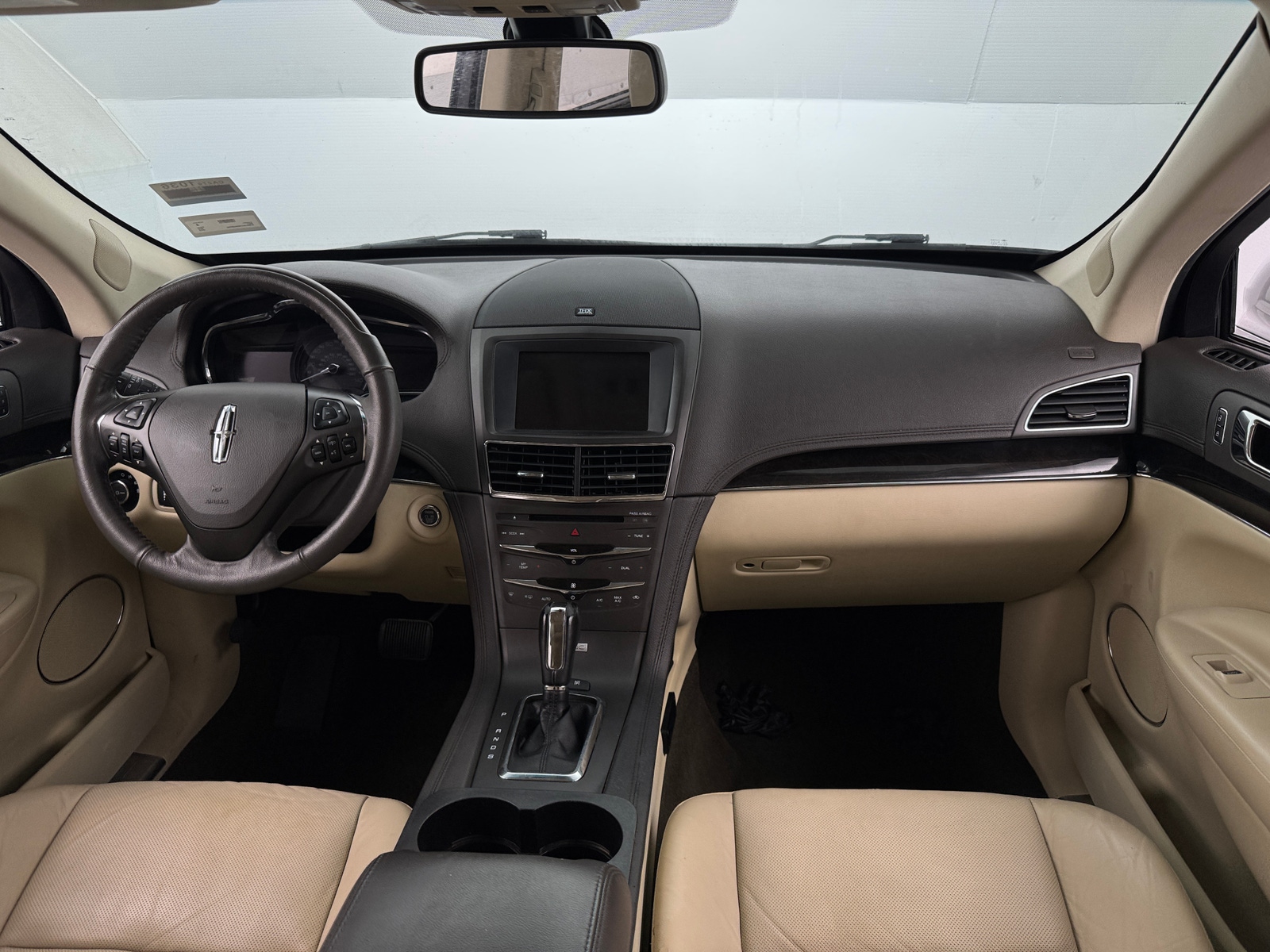 Thumbnail: 2019 Lincoln MKT - 2