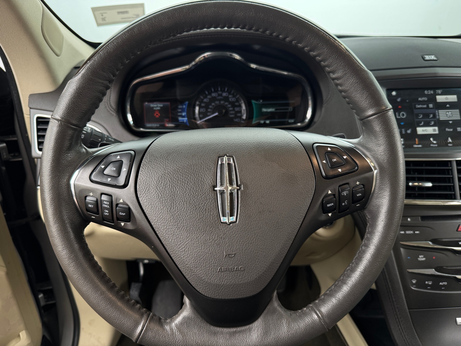Thumbnail: 2019 Lincoln MKT - 4
