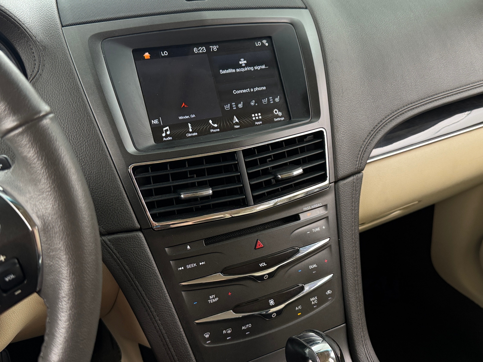 Thumbnail: 2019 Lincoln MKT - 3