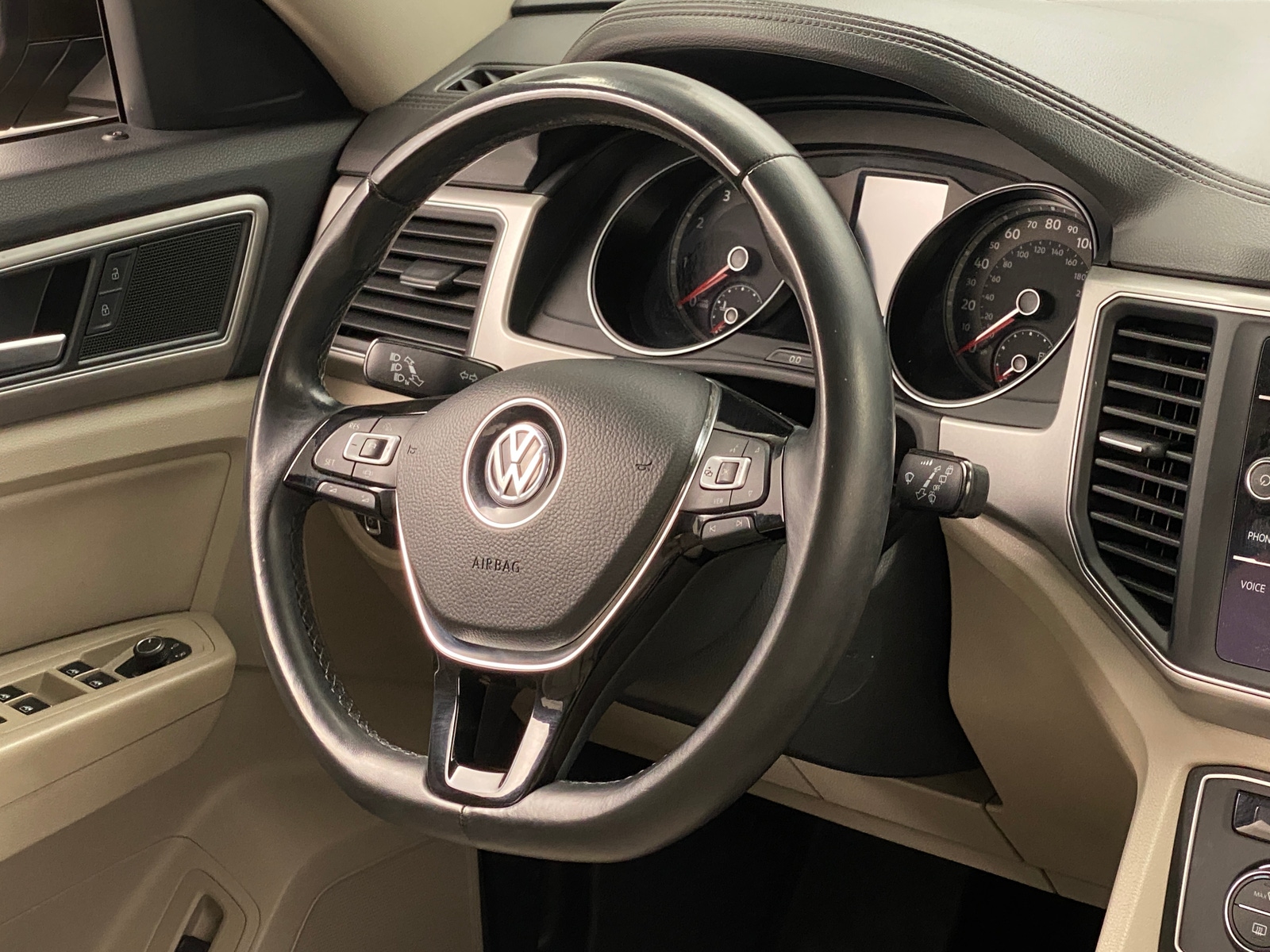 Thumbnail: 2019 Volkswagen Atlas - 4