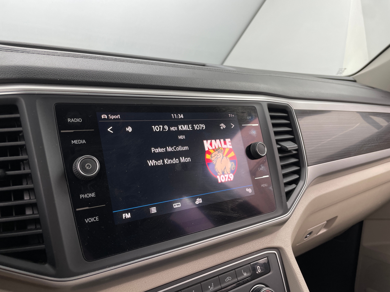 Thumbnail: 2019 Volkswagen Atlas - 3