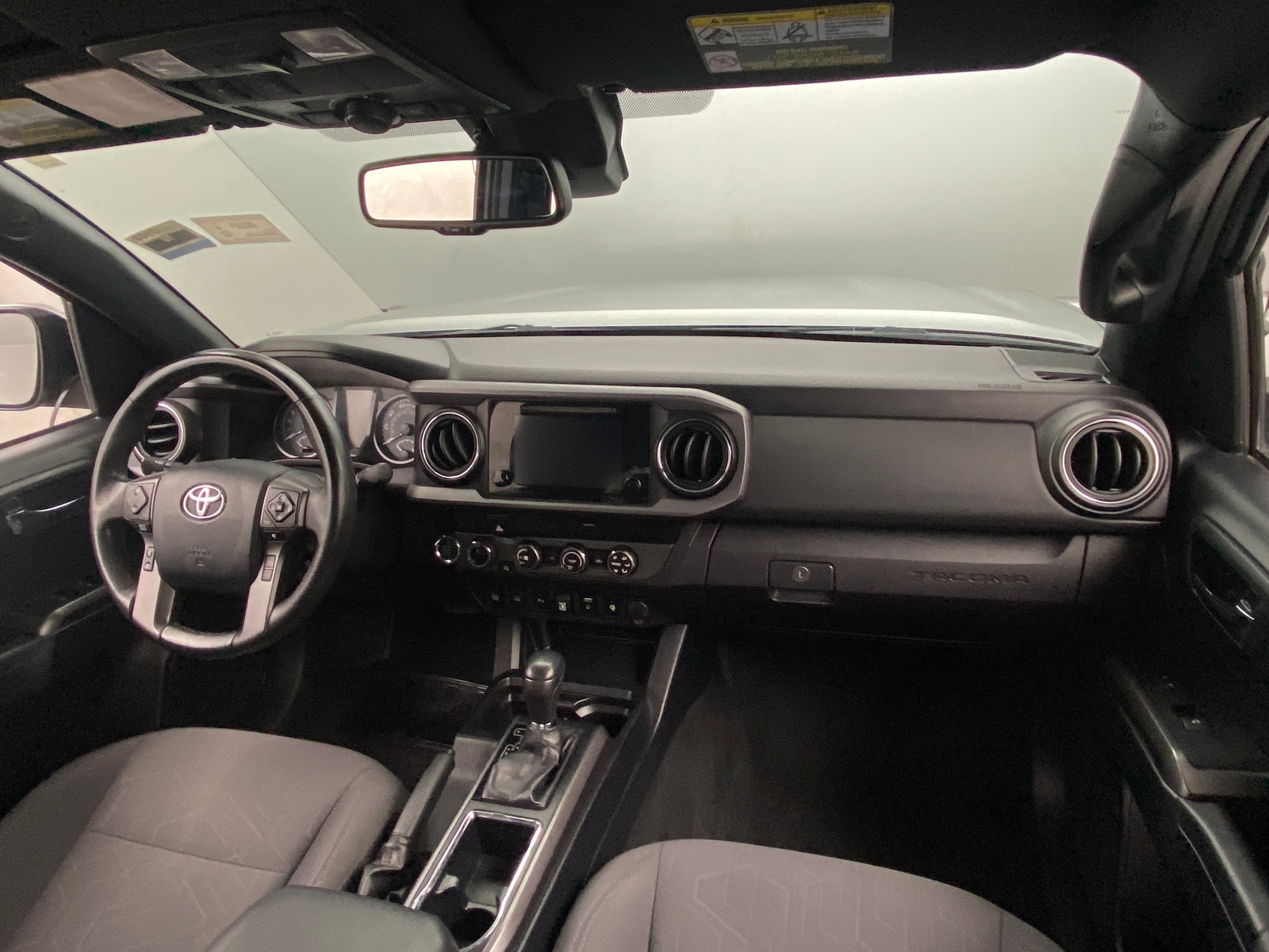 Thumbnail: 2019 Toyota Tacoma - 3