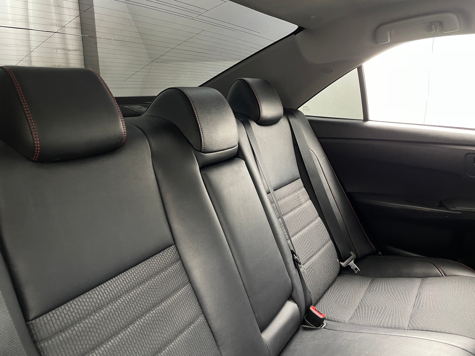 Thumbnail: 2016 Toyota Camry - 6