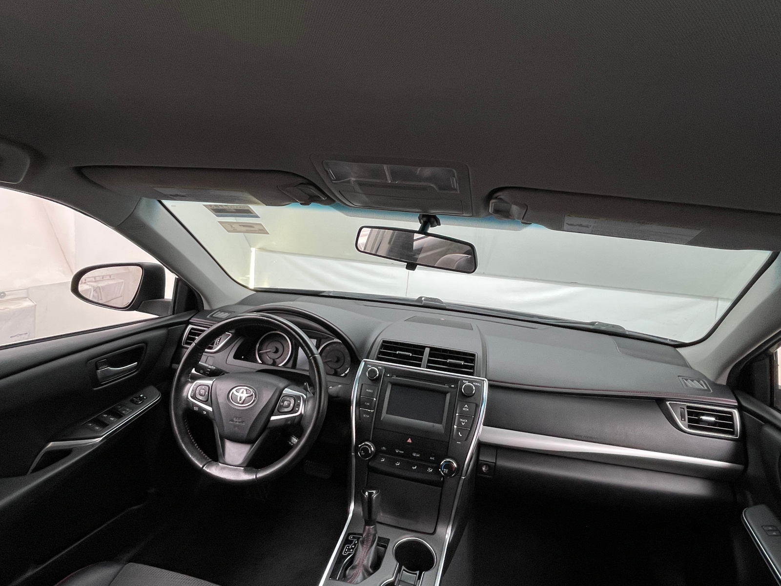 Thumbnail: 2016 Toyota Camry - 3