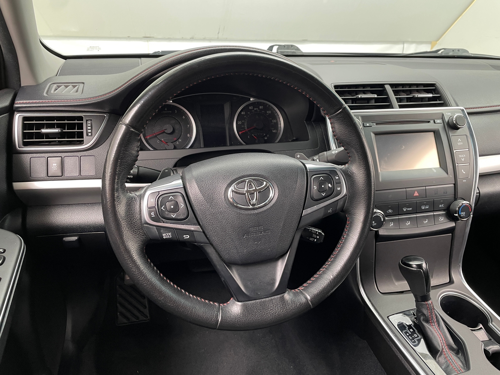 Thumbnail: 2016 Toyota Camry - 5