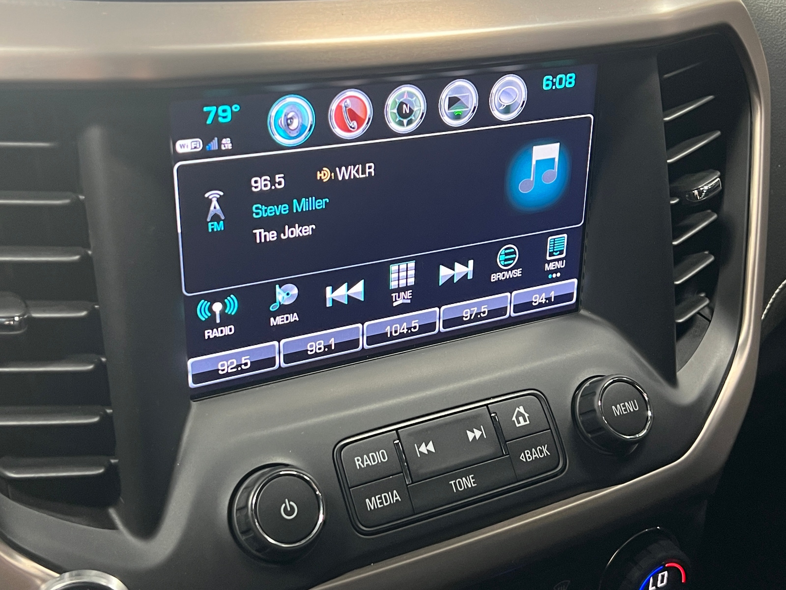 Thumbnail: 2018 GMC Acadia - 3