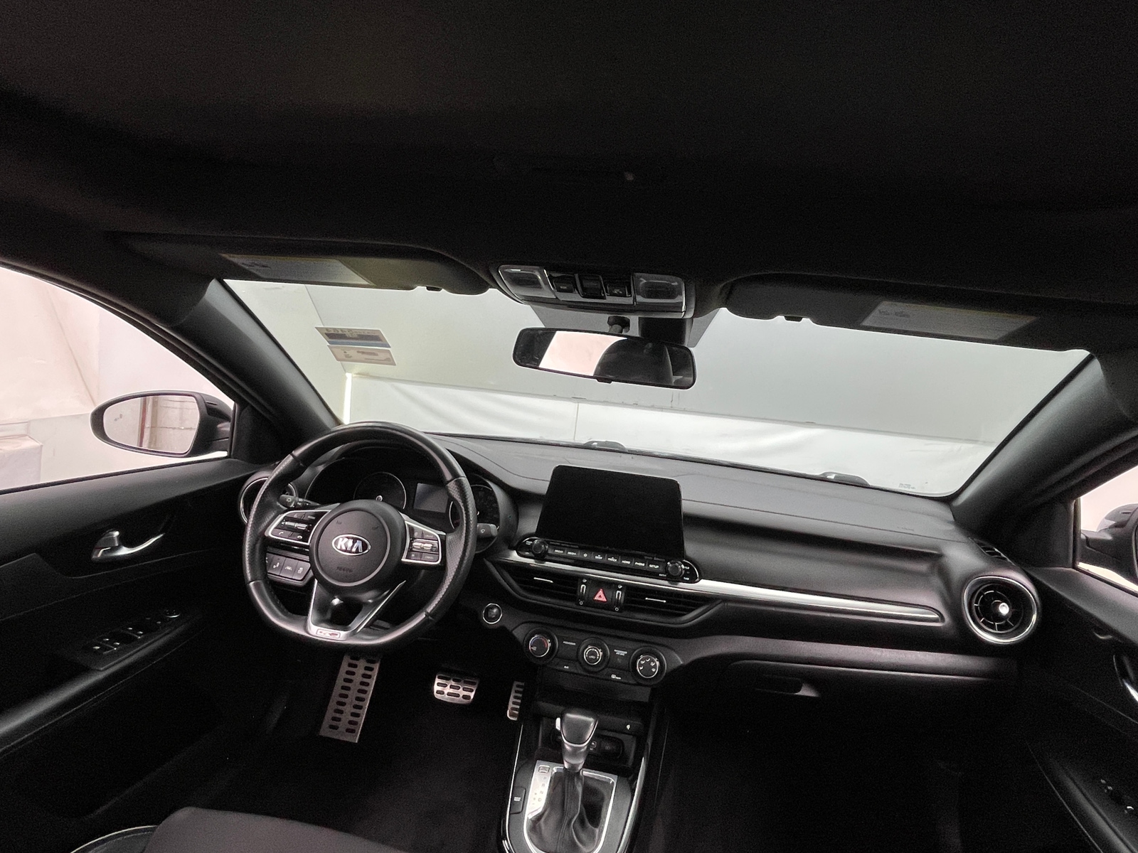Thumbnail: 2020 Kia Forte - 3